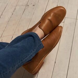 Tecovas The Monterrey butterscotch cow hide slip on shoes 11 $185